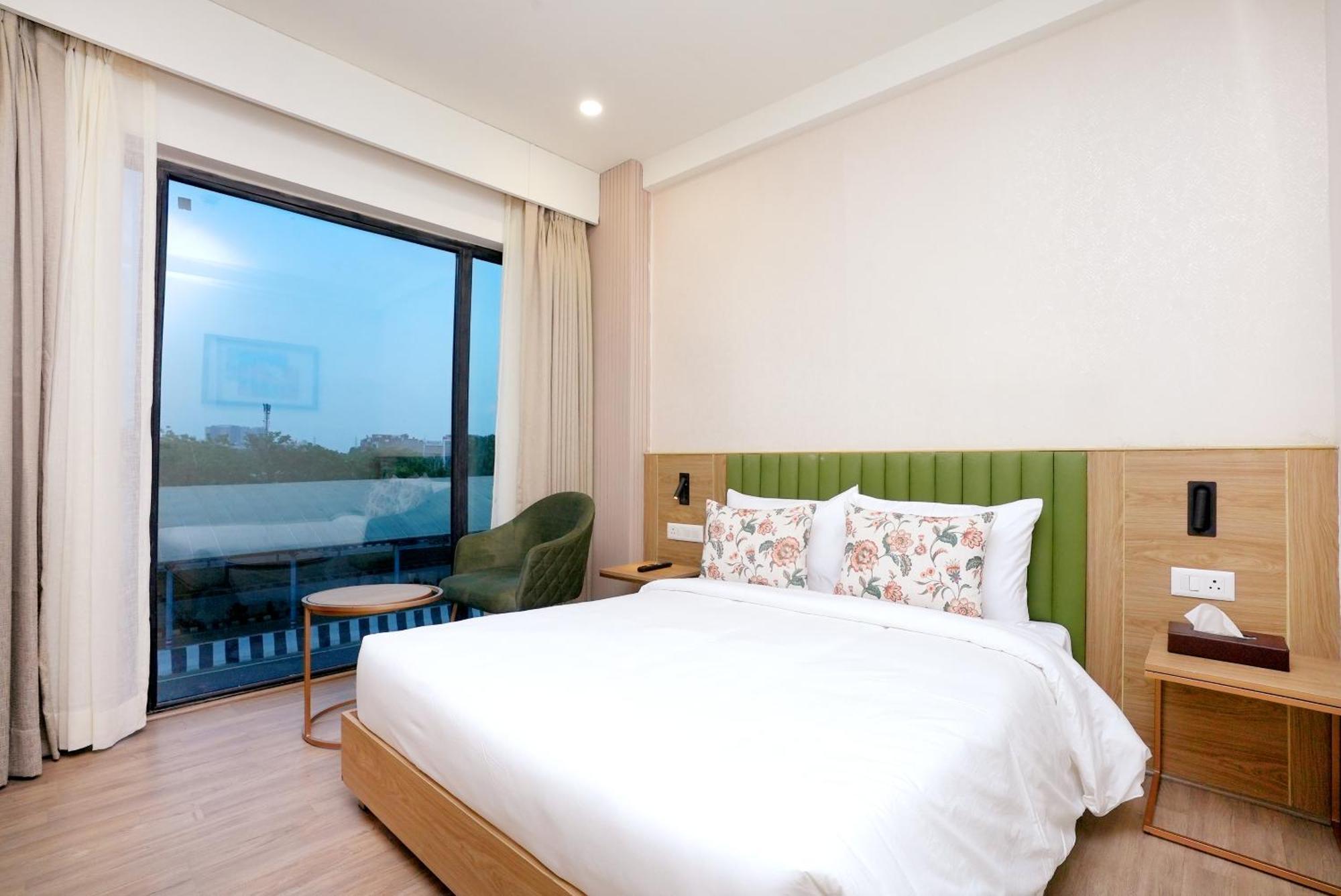 Hotel Limon & Banquet Sector 29, Gurgaon Eksteriør bilde